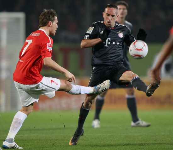 右路存在较 右路存在较